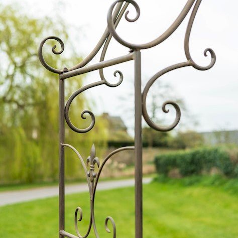 Fleur-de-lys Arch - Rusty Iron - Frankton's