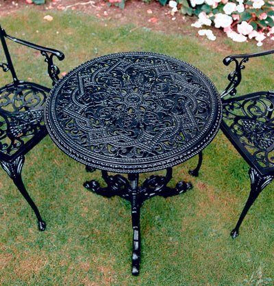 Grape Round Table - Frankton's