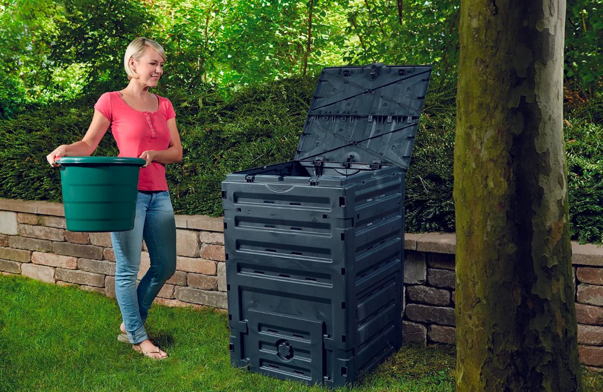 2 Tons Compost Compost Bins – Frankton's