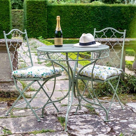 Retro leon bistro set deals
