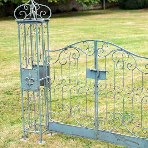 Vintage Gates - Antique - Frankton's